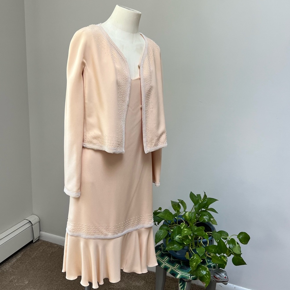 VALENTINO 2-Piece Silk Jacket/Dress Set in Soft Peach, US size 6